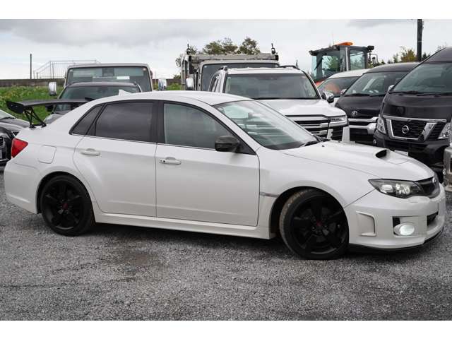 2010 Subaru Impreza STI – thumbnail 2
