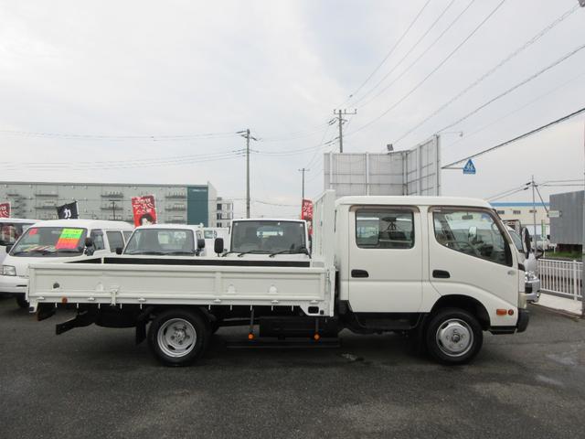 2011 Hino Dutro – thumbnail 4