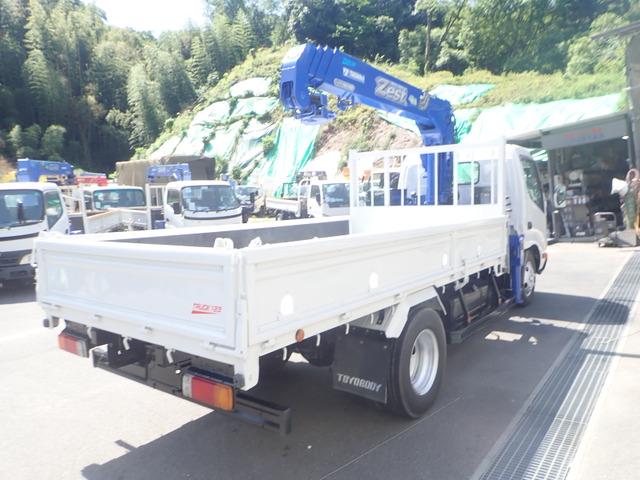2011 Hino Dutro – thumbnail 2