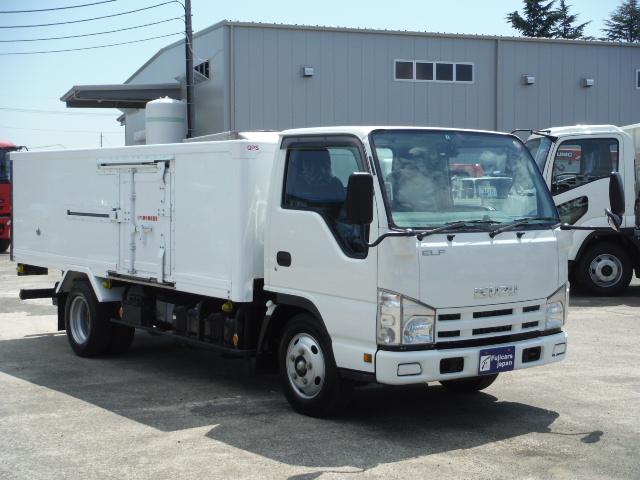 2008 Isuzu Elf – thumbnail 3