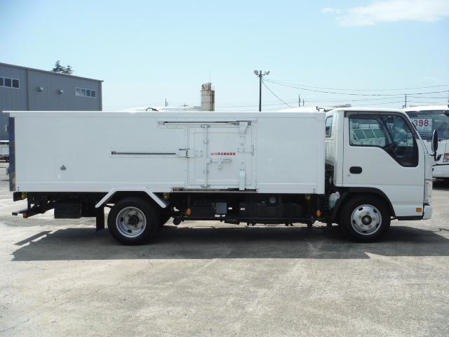 2008 Isuzu Elf – thumbnail 4