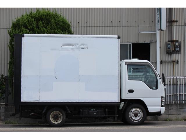 2005 Isuzu Elf – thumbnail 4