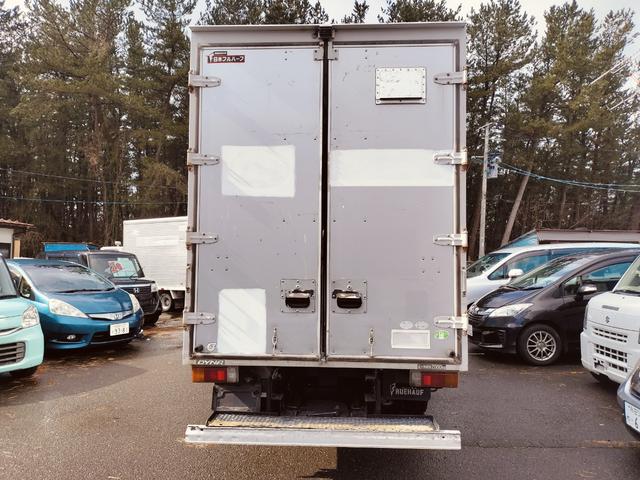 2010 Toyota Dyna – thumbnail 3