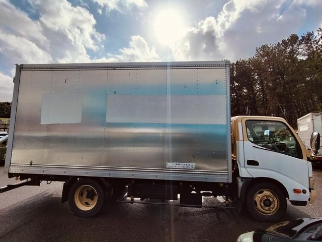 2010 Toyota Dyna – thumbnail 4