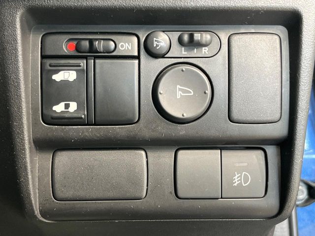 2010 Honda Freed – thumbnail 3