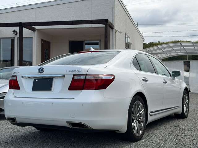 2008 Lexus LS Hybrid – thumbnail 2