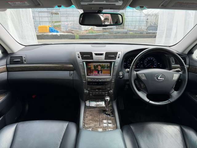 2008 Lexus LS Hybrid – thumbnail 3
