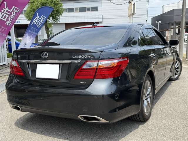 2009 Lexus LS Hybrid – thumbnail 2