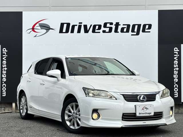 2011 Lexus CT – thumbnail 3