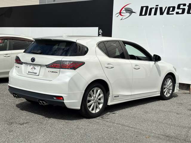 2011 Lexus CT – thumbnail 4