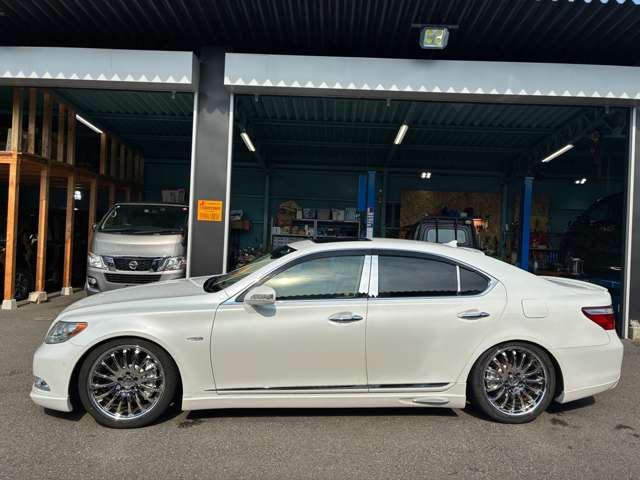 2006 Lexus LS – thumbnail 2