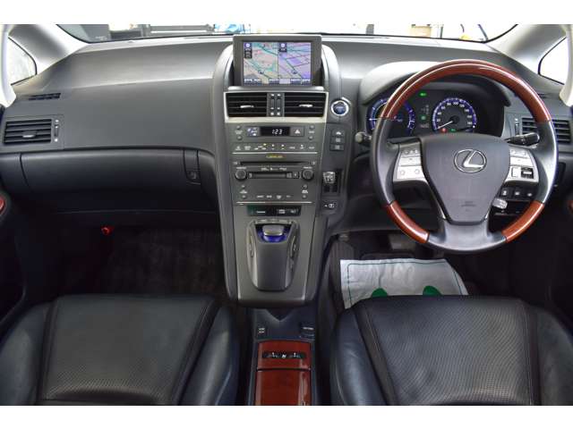 2011 Lexus HS – thumbnail 3