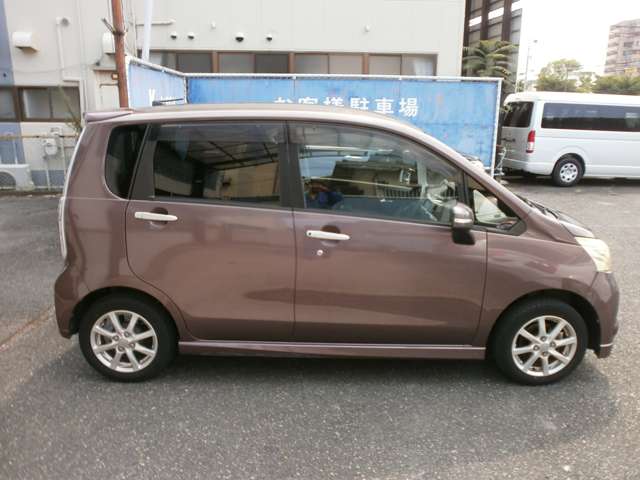 2011 Daihatsu Move – thumbnail 2