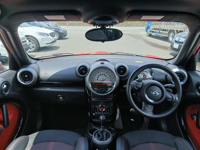 2011 MINI MINI Crossover – thumbnail 3