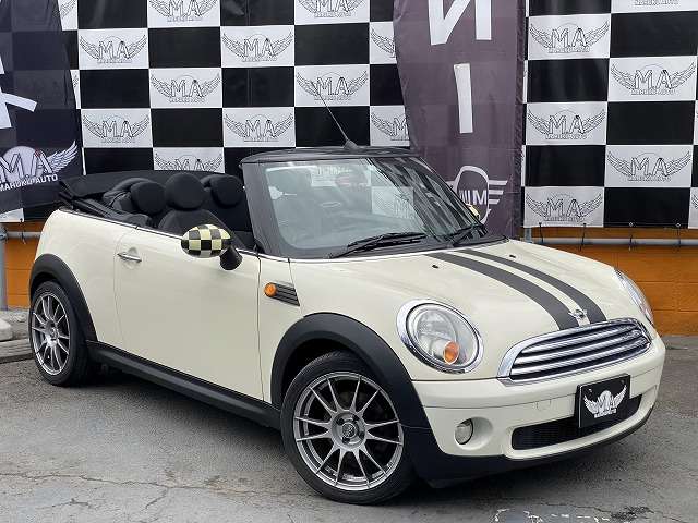 2010 MINI Mni Convertible – thumbnail 4
