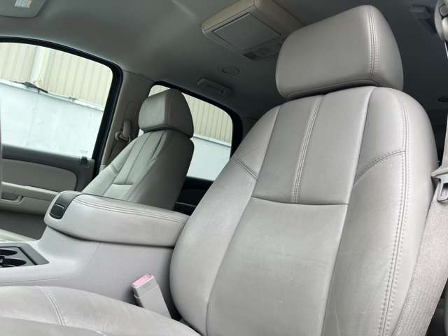 2007 Chevrolet Tahoe – thumbnail 4