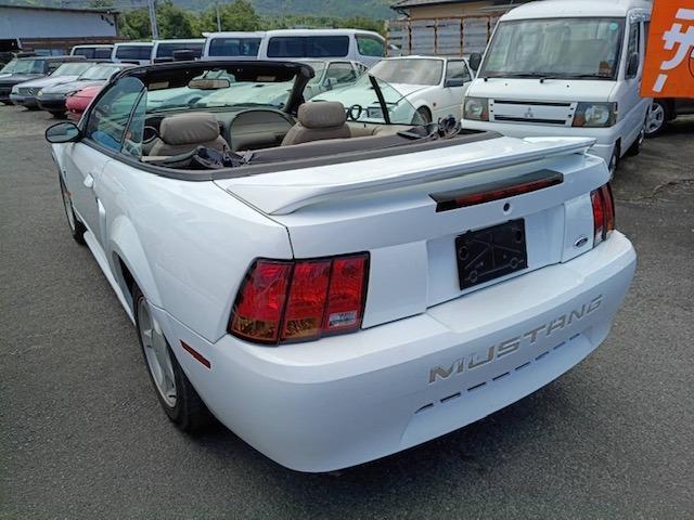 1999 Ford Mustang – thumbnail 2