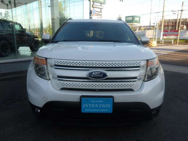 2011 Ford Explorer – thumbnail 2