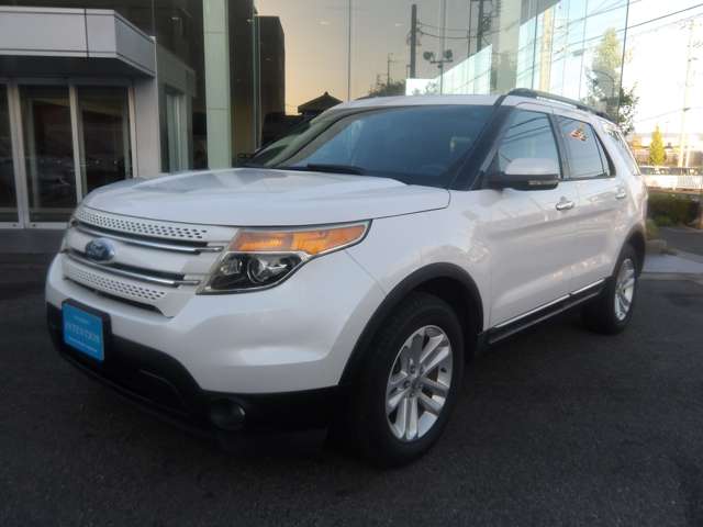 2011 Ford Explorer – thumbnail 3