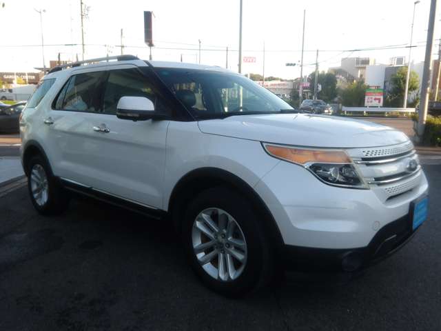 2011 Ford Explorer – thumbnail 4