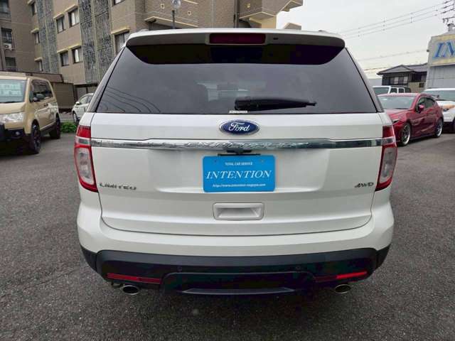 2011 Ford Explorer – thumbnail 4