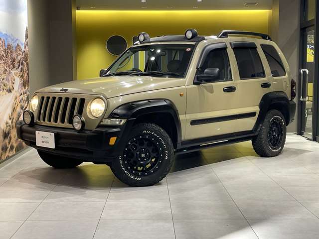 2006 Jeep Cherokee – thumbnail 4