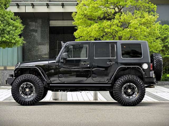 2008 Jeep Wrangler – thumbnail 4