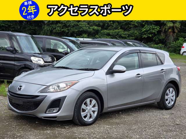 2010 Mazda Axela Sport – thumbnail 2