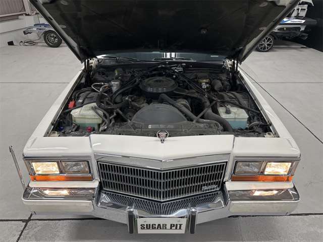 1992 Cadillac Fleetwood – thumbnail 4