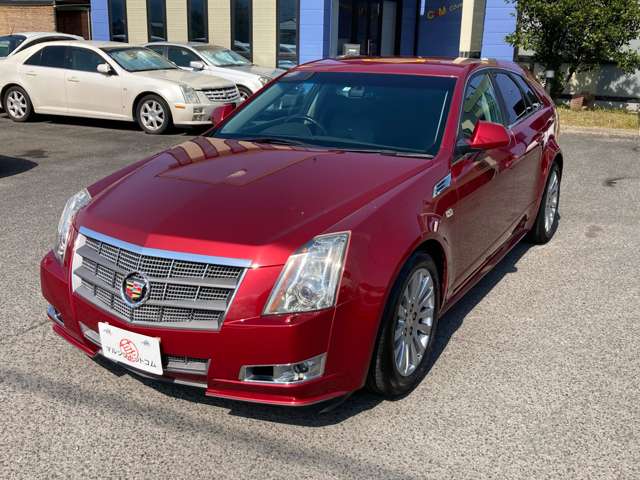 2010 Cadillac Cts Sportwagon – thumbnail 2
