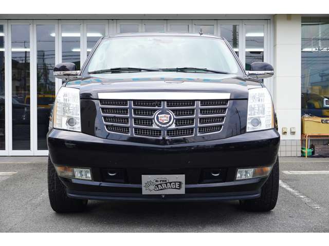 2008 Cadillac Escalade – thumbnail 2