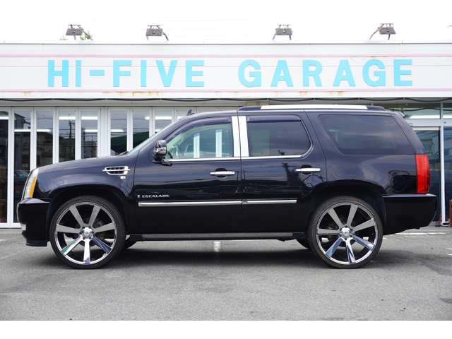 2008 Cadillac Escalade – thumbnail 3