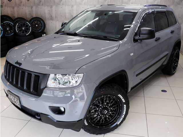 2011 Jeep Grand Cherokee – thumbnail 2