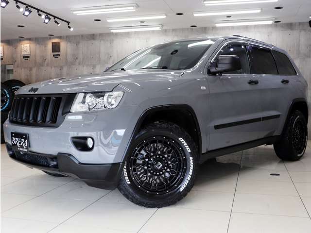 2011 Jeep Grand Cherokee – thumbnail 3