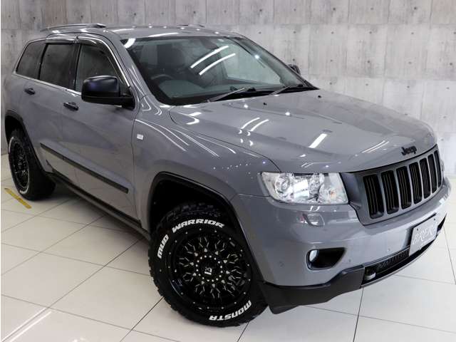 2011 Jeep Grand Cherokee – thumbnail 4
