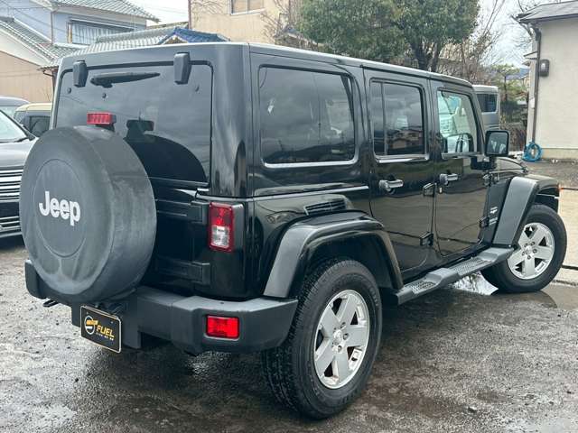 2011 Jeep Wrangler – thumbnail 4