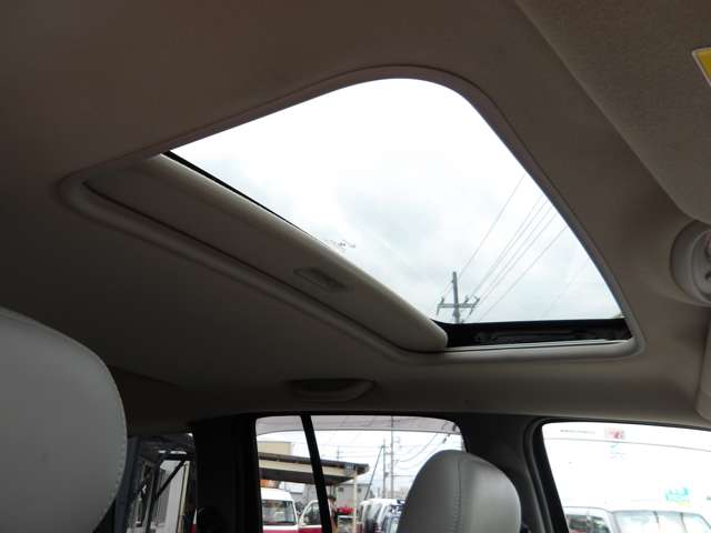 2005 Jeep Cherokee – thumbnail 3