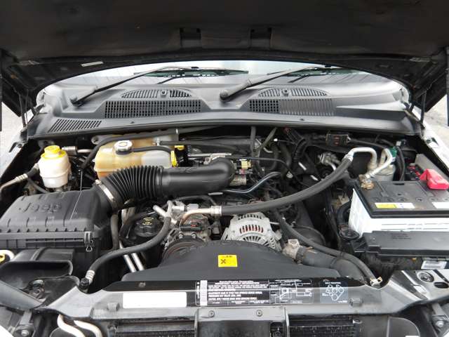 2005 Jeep Cherokee – thumbnail 4