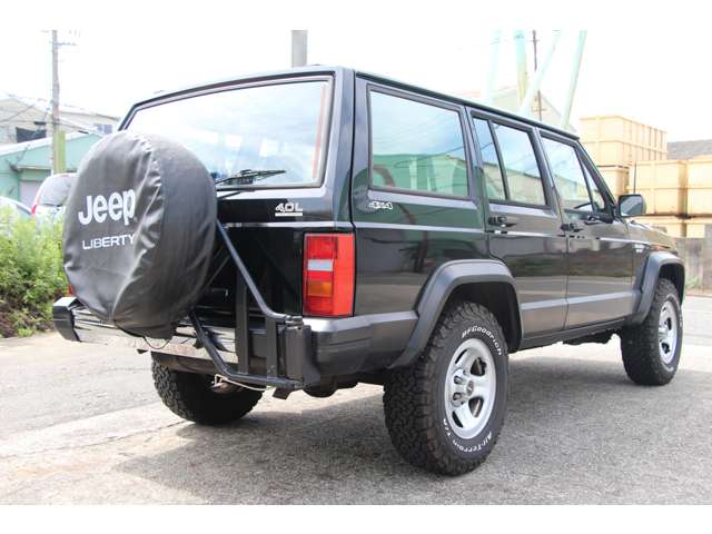 1997 Jeep Cherokee – thumbnail 4