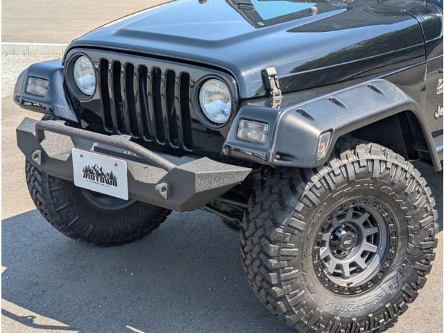 2004 Jeep Wrangler – thumbnail 2