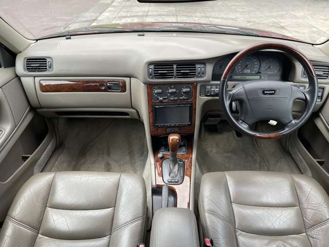 1998 Volvo V70 – thumbnail 3