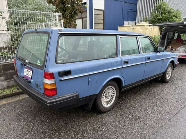 1993 Volvo 240 Estate – thumbnail 4