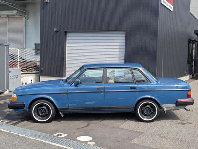 1994 Volvo 240 – thumbnail 4
