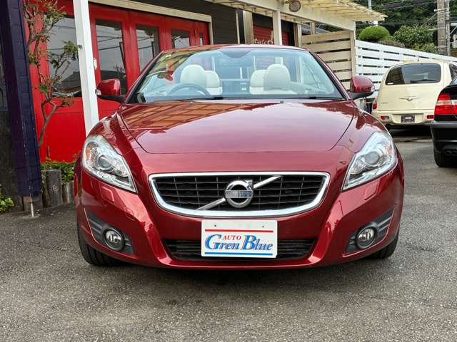 2010 Volvo C70 Cabriolet – thumbnail 2