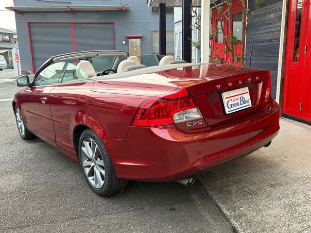 2010 Volvo C70 Cabriolet – thumbnail 4