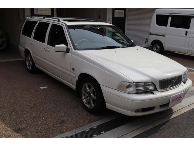 1999 Volvo V70 – thumbnail 3
