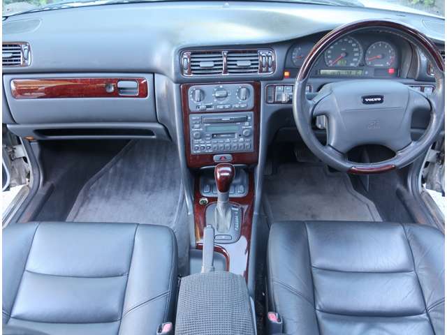 2000 Volvo V70 – thumbnail 3