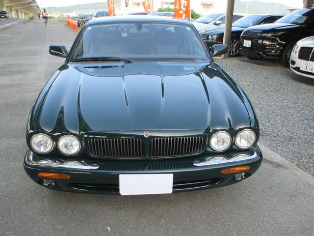 2002 Jaguar XJ – thumbnail 2