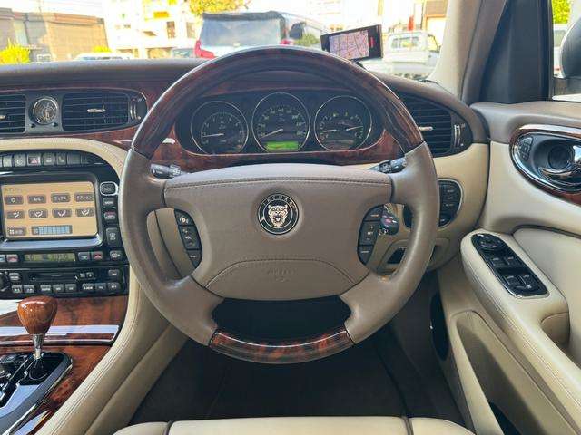 2006 Jaguar XJ – thumbnail 4