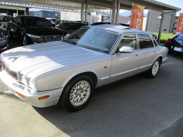 2003 Jaguar XJ – thumbnail 4